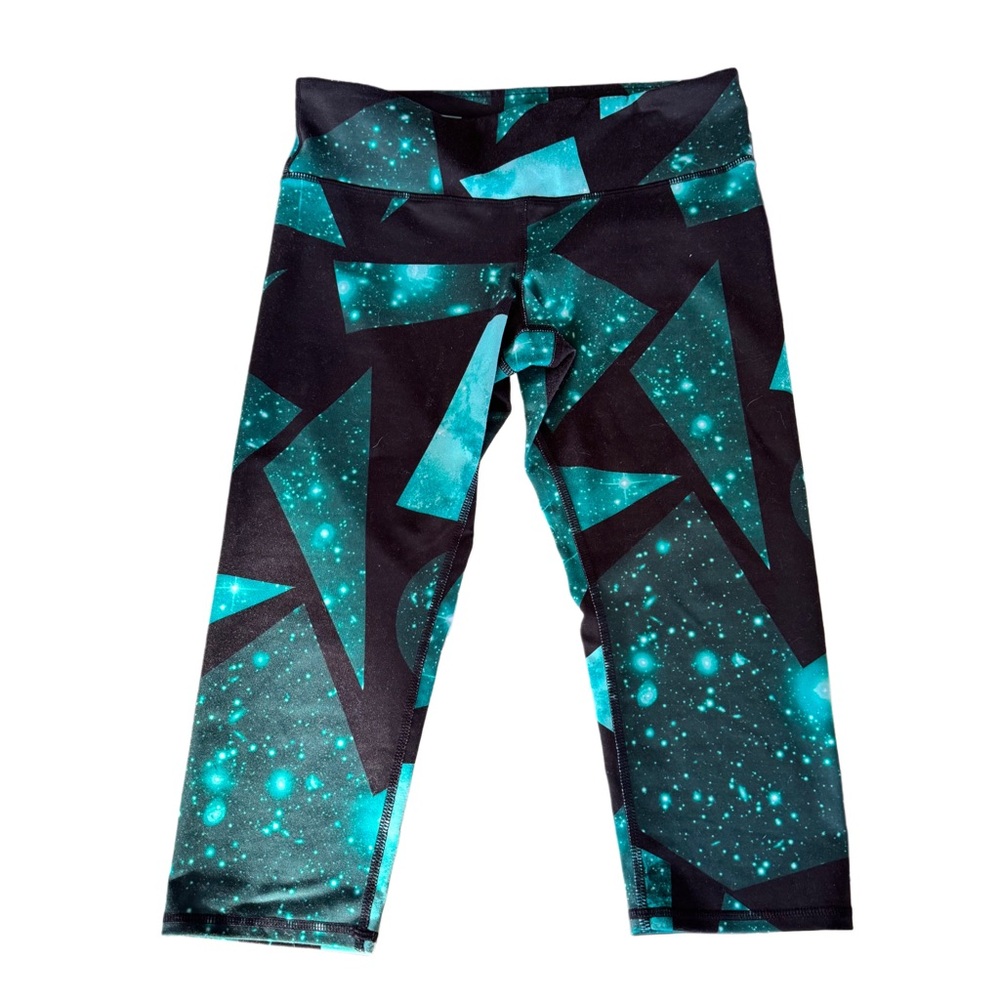 ALO Yoga Airbrush Cropped Capri Legging, Green Black, Mid-Waist, Size Small